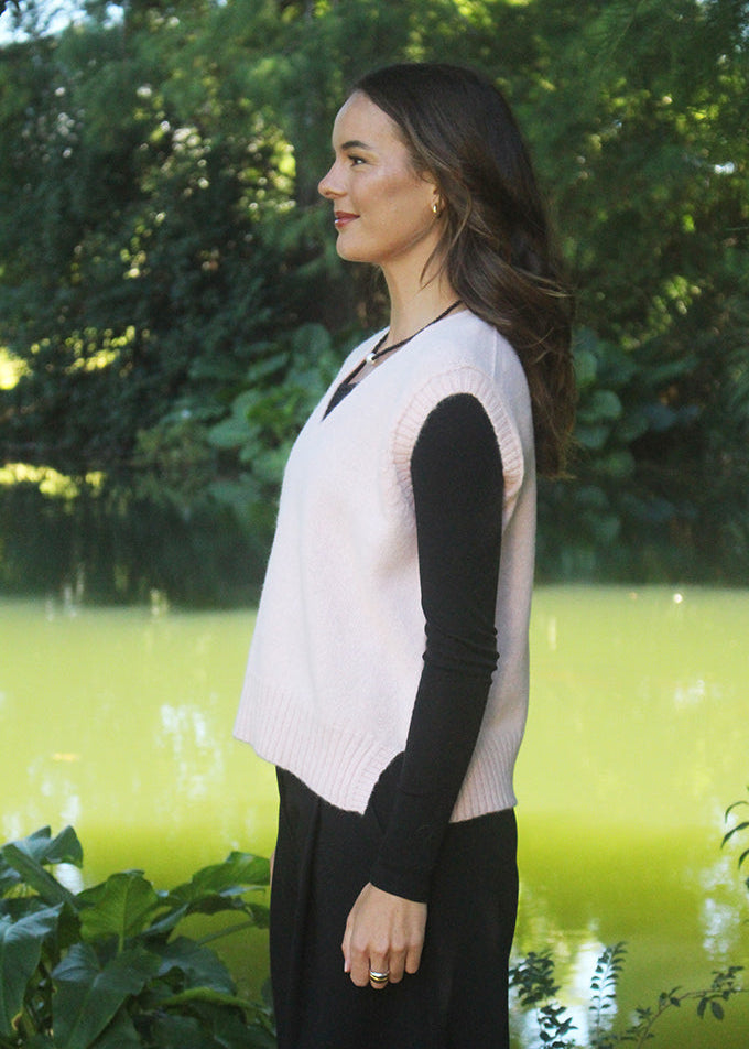 Baby Alpaca v neck vest with ribbed detailed hem