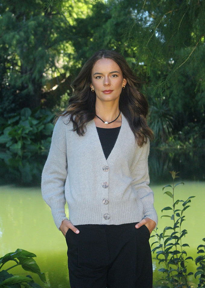 100% alpaca plain cardigan with ribbed cuffs