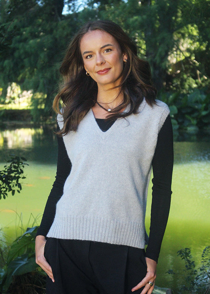 Baby Alpaca v neck vest with ribbed detailed hem