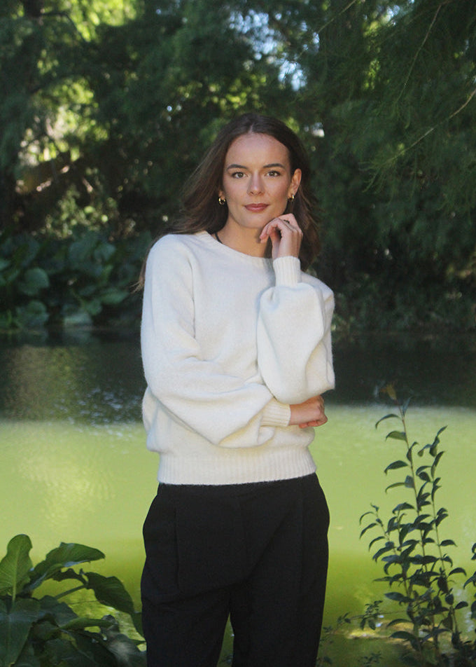 natural alapaca crew neck jersey with ribbed cuffs 