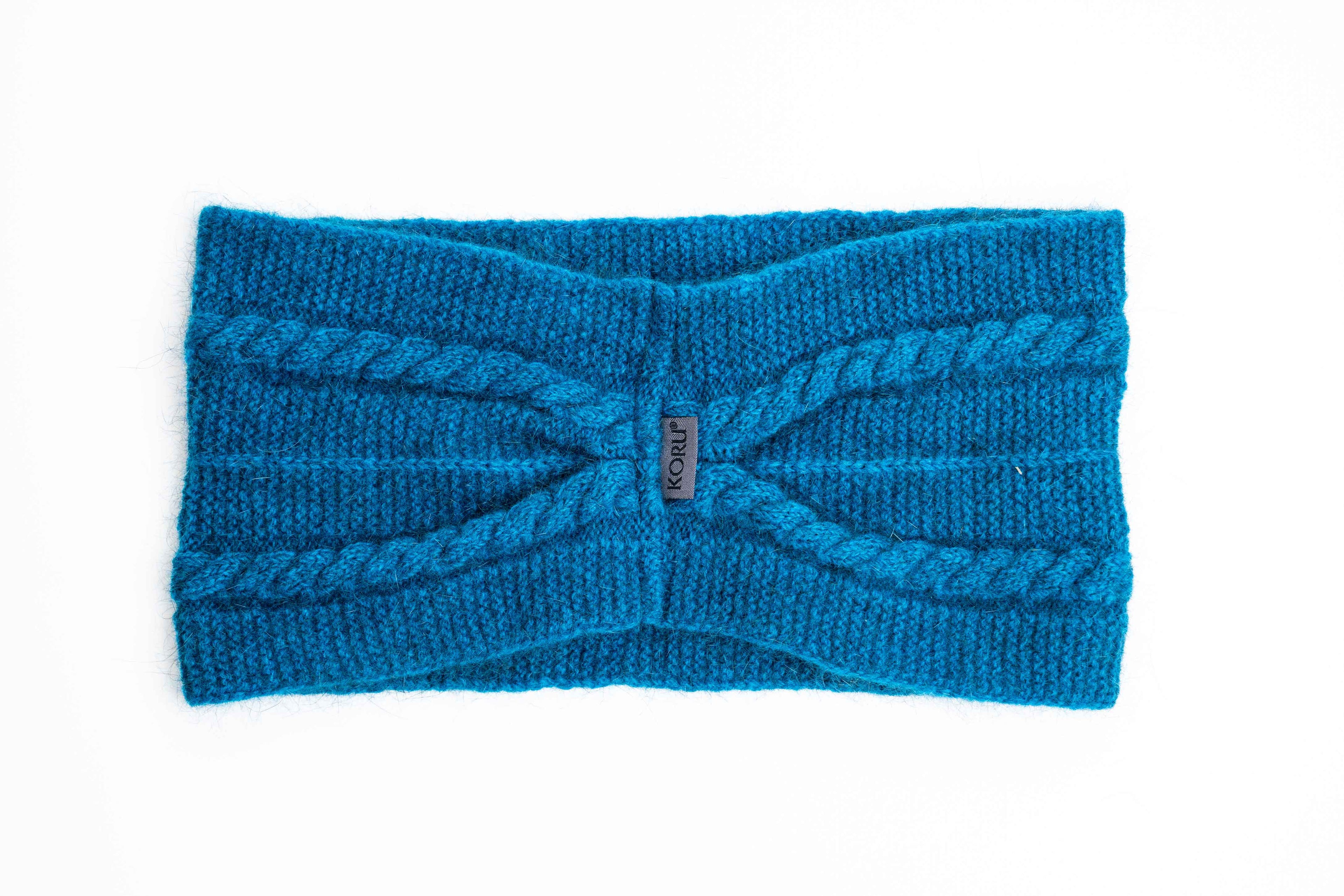 Koru Cable Headband

Possumsilk Collection™

Unisex, classic style. One size only&nbsp;

We have combined the qualities and natural warmth of fine merino wool with the softness of possum fur and added a little silk. Now you can enjoy the luxury of wearing this exclusive garment.
The vertical width of the band is 12.5 cm.

50% Merino Lambswool, 40% Possum Fur, 10% Silk

KO94