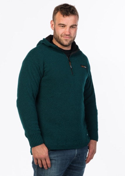 The Extreme is created using a unique double-layer system, made with a 100% NZ wool outer layer and super soft EcoBlend lining, developed to maintain your optimum body temperature (36.6). Hardwearing, yet soft enough to wear against the skin. Featuring a classic half zip, hood, and a slightly longer fit in the body, this is a popular style among the young farmer.

