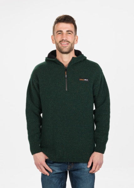The Extreme is created using a unique double-layer system, made with a 100% NZ wool outer layer and super soft EcoBlend lining, developed to maintain your optimum body temperature (36.6). Hardwearing, yet soft enough to wear against the skin. Featuring a classic half zip, hood, and a slightly longer fit in the body, this is a popular style among the young farmer.
