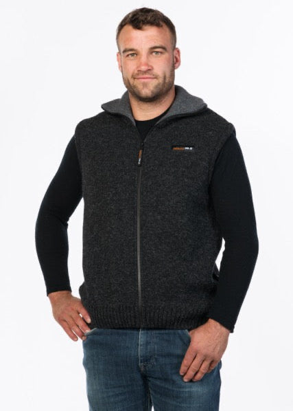 An MKM Originals Classic is made from our exclusive recycled fibre, Ecoblend.&nbsp;This is a stylish and simple 1/4-zip textured sweater with a fold-down collar.

Ecoblend

60% Natural Fibres—Silk, Wool, Angora
25% Recycled Possum Fibre
15% Nylon